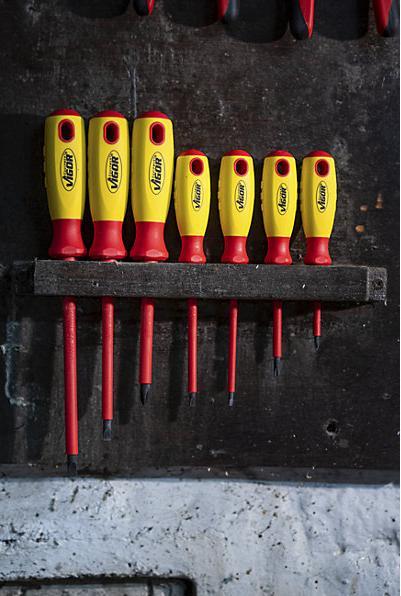 Produktbild Vigor VDE Schraubendreher Satz ∙ V2027 ∙ Schlitz Profil, Kreuzschlitz Profil PH ∙ 0,5 x 3 - 1,2 x 6… (Phillipps-Kreuzschlitz (PH), Schlitzschrauben)