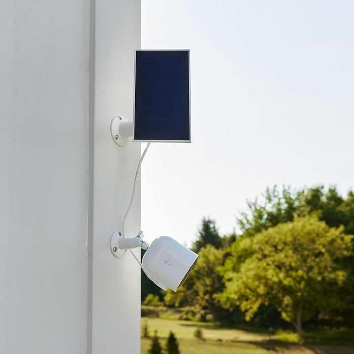 Produktbild Arlo Solar Ladegerät mit magnetischem Ladekabel, weiss (Solarpanel)