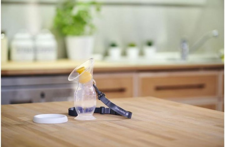 Actual product image Medela Silicone Breast Milk Collector
