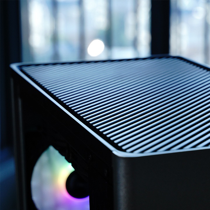 Actual product image Jonsbo D40 (mATX, ATX)