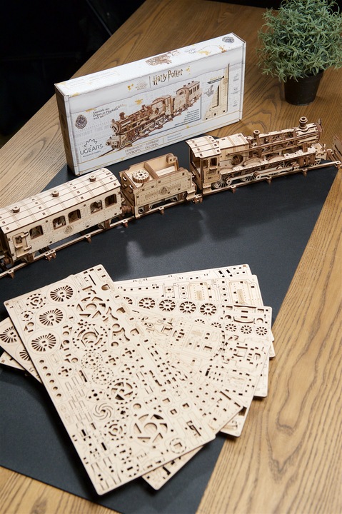 Image du produit Ugears Harry Potter Poudlard Express