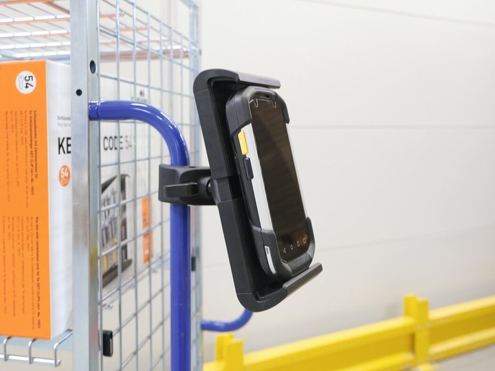 Actual product image Durable TOUGH CLAMP tablet holder 7-13"/-23mm/black