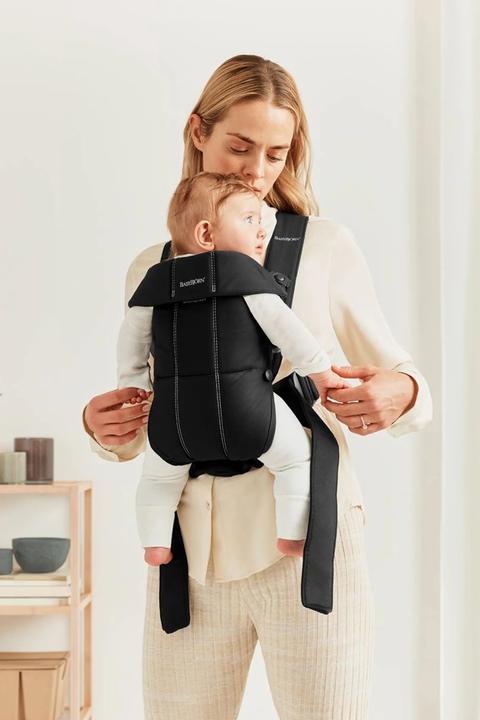 Produktbild BabyBjörn Tragesitz Mini schwarz, gewebt