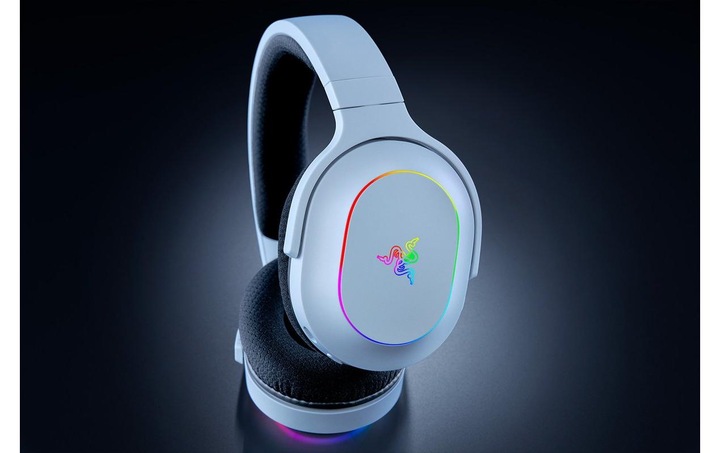 Actual product image Razer Barracuda X Chroma (Wireless)