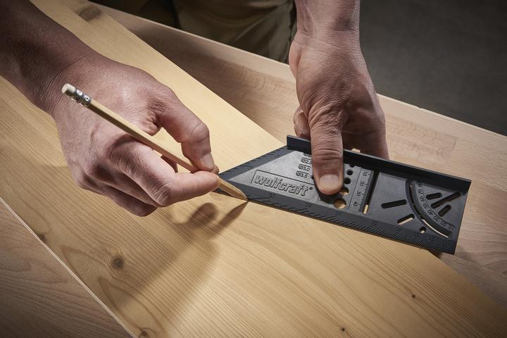 Actual product image wolfcraft 1 3D mitre bracket loose