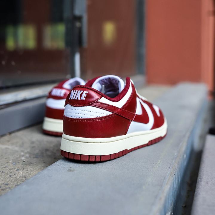 Produktbild Nike Dunk Low (40)
