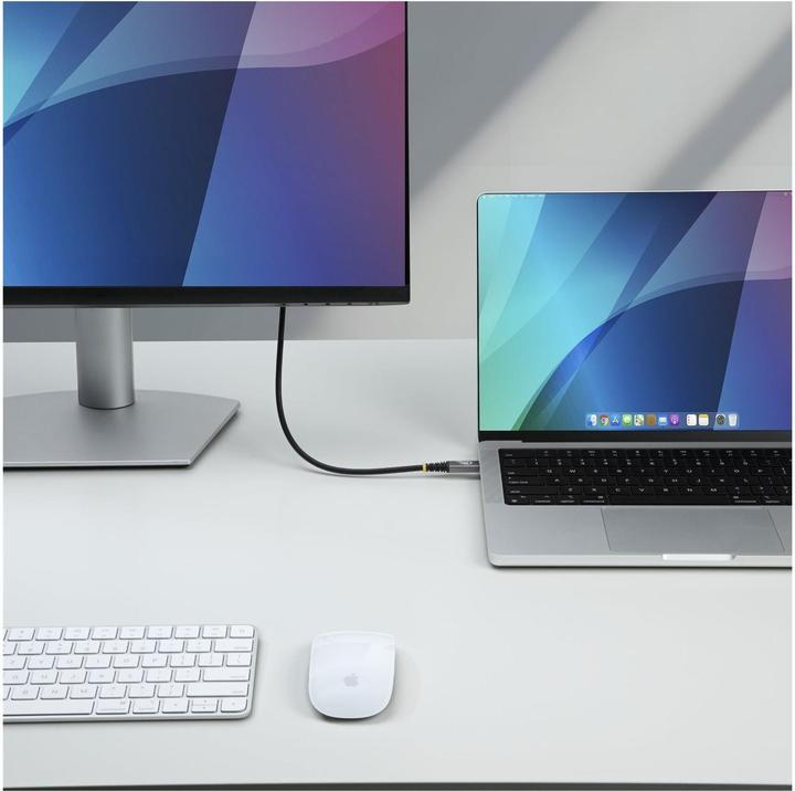 Produktbild StarTech USB4 Cable USB-C - 1.5m (1.50 m, 240 W)