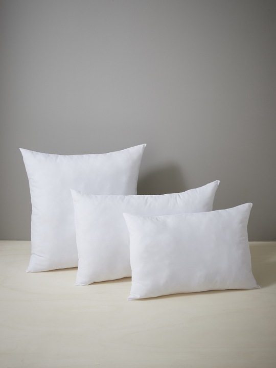 Actual product image Vertbaudet Soft children's pillow with recycled polyester, Greencare mite protection (60 x 60 cm)