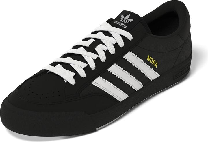 Cloud White, Core Black