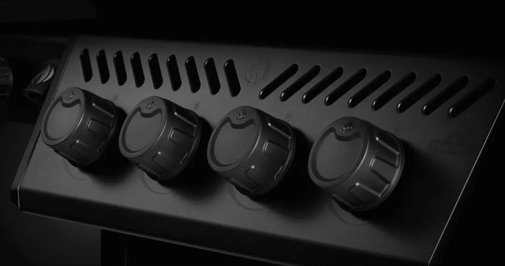 Actual product image Napoleon Grill Phantom Freestyle 425 DSIB (13.60 kW)