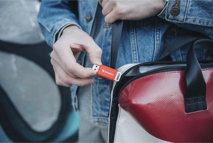 Actual product image Verbatim DataBar USB 2.0 16GB Red (16 GB, USB-A, USB 2.0)