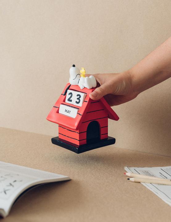 Produktbild NoName SNOOPY - Calendrier Perpétuel 3D en Résine - '9,5 x11 x15,5cm'