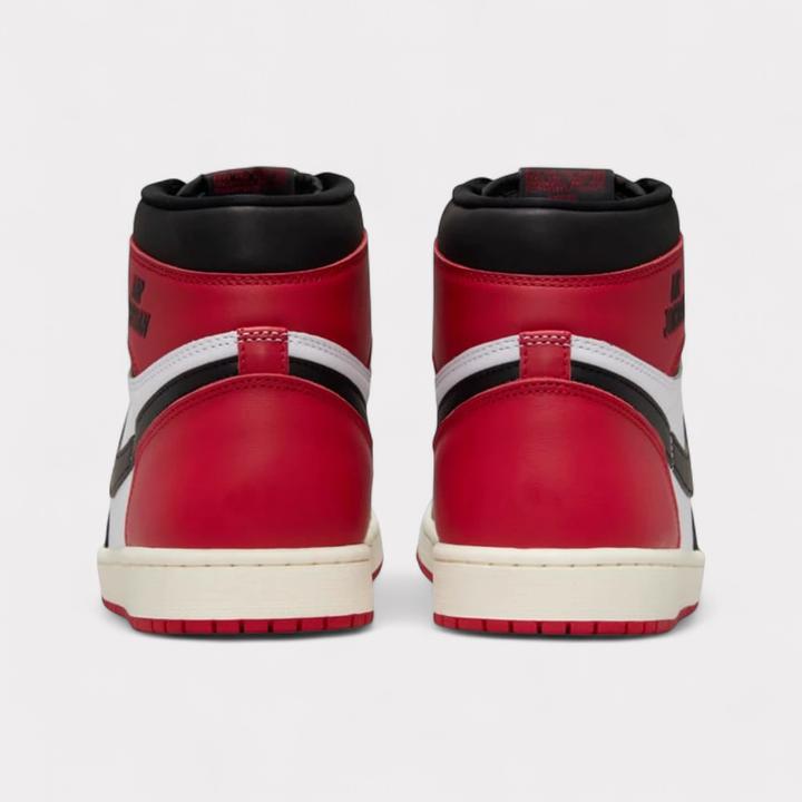 Image du produit Nike Air Jordan 1 High OG (35.5)