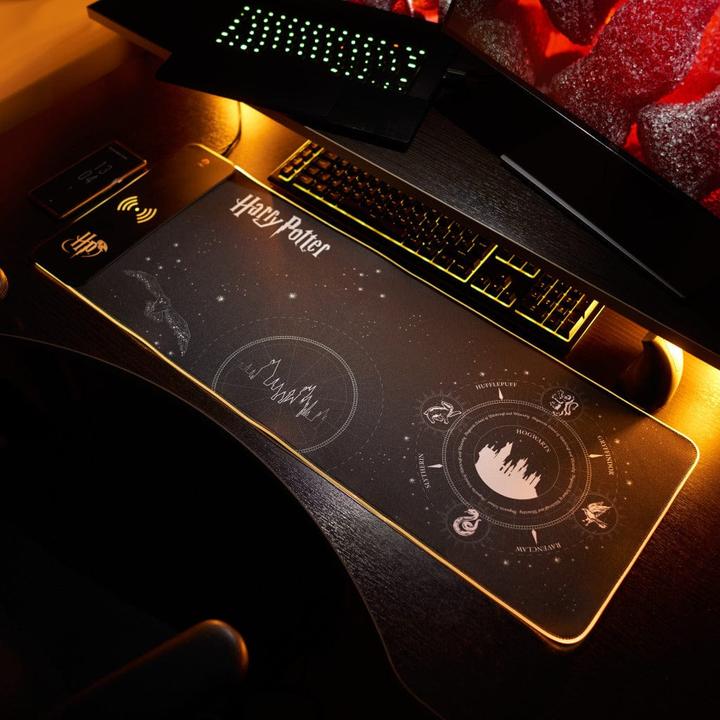 Productafbeelding Numskull Harry Potter - Oversize Gaming Mat & Mobile Charger (XXL)