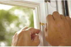 Actual product image tesa tesamoll CLASSIC E-Profil Fensterdichtung, Gummidichtung zum Isolieren