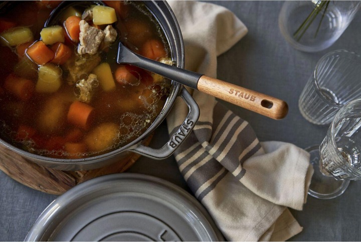 Actual product image Staub Cocotte (24 cm, Casserole + Stewpot, Cast iron)