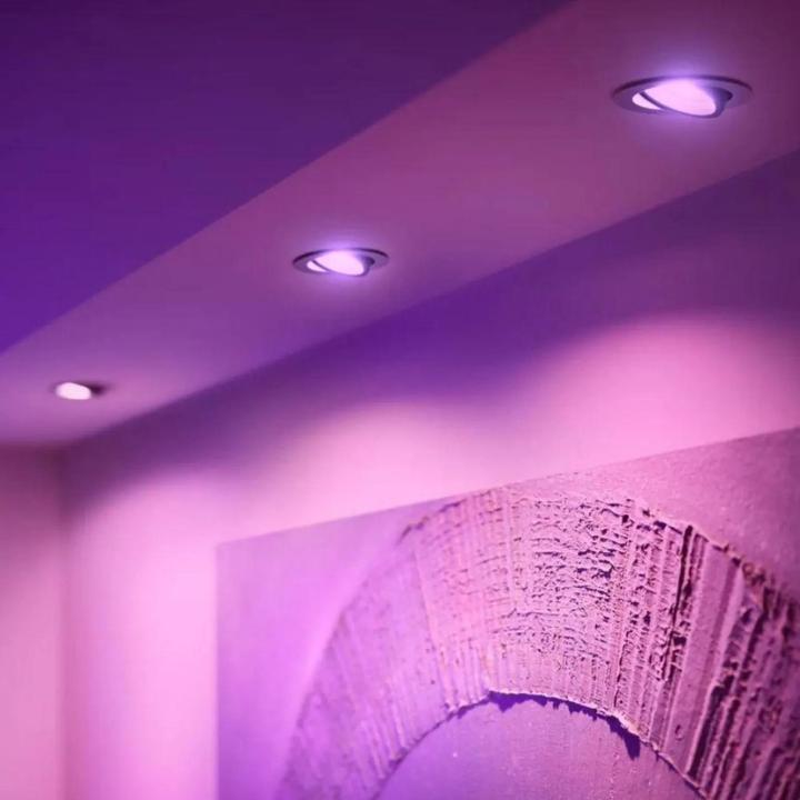 Produktbild Philips Hue White & Color Ambiance Centura (1050 lm, GU10)