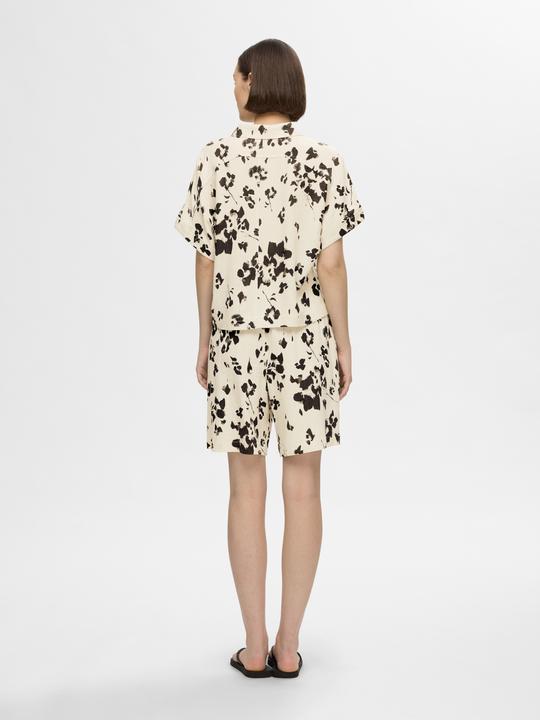 Actual product image Selected Loose fit print shorts (36)