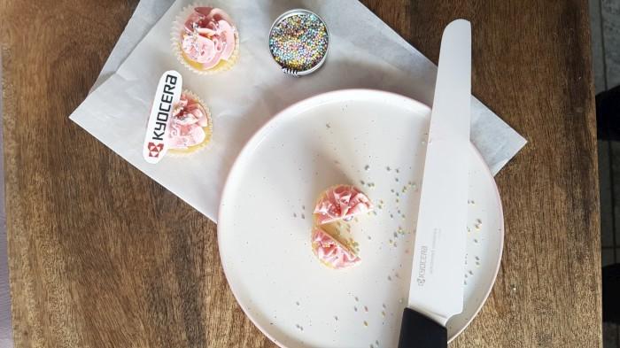 Actual product image Kyocera FK-181 WH-BK EU Knife (18 cm)