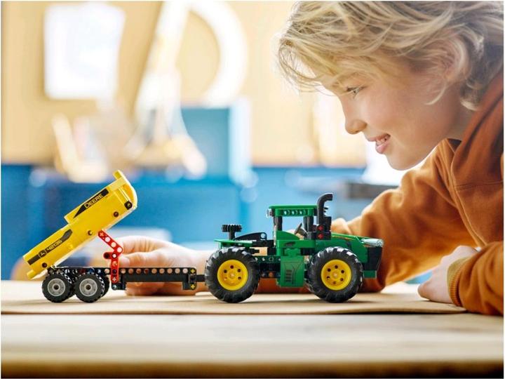 Produktbild LEGO John Deere 9620R 4WD Tractor (42136, LEGO Technic)