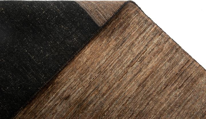 Actual product image Vidal Juma (161 x 191 cm)