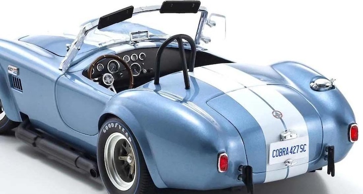 Image du produit Kyosho Shelby Cobra 427 S/C Spider, Hellblau-Weiss 1:18