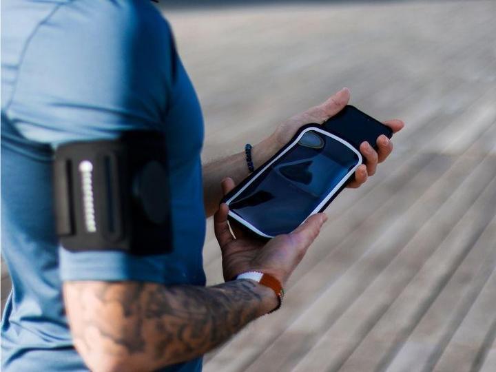 Produktbild Shapeheart Sport- & Outdoorhülle Magnetic Belt 5.5 (Smartphones bis 5.5 Zoll)