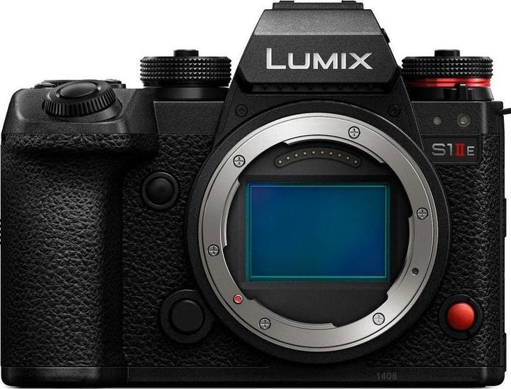 Panasonic Lumix S1IIE (24 - 105 mm, 24.20 Mpx, Vollformat)