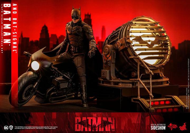 Produktbild Hot Toys The Batman figurine Movie Masterpiece 1/6 Batman with Bat-Signal 31 cm