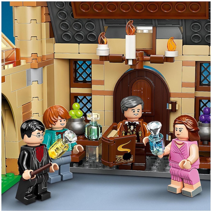 Actual product image LEGO Astronomy Tower at Hogwarts Castle (75969, LEGO Harry Potter, LEGO Rare Sets)