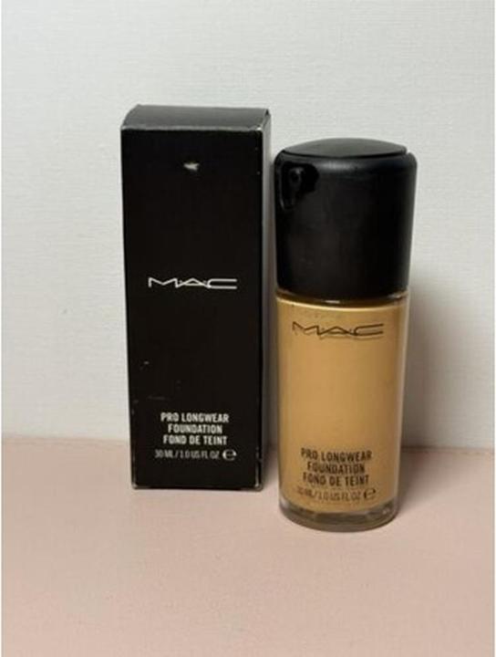 Image du produit MAC Cosmetics Fond de teint Pro Longwear (NC40)