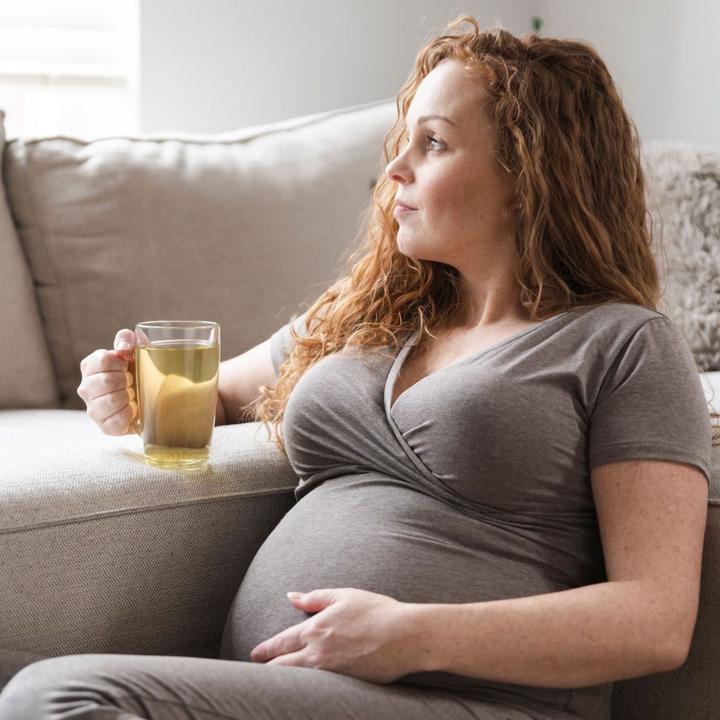 Actual product image False Babys Only maternity shirt Glow with breastfeeding function, urban green