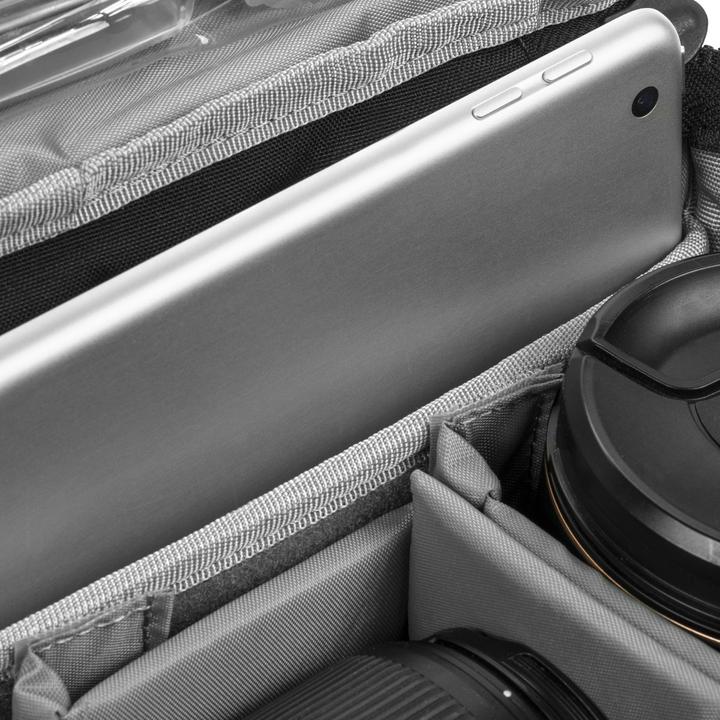 Actual product image Tamrac Stratus 8 (Camera shoulder bag, 8 l)