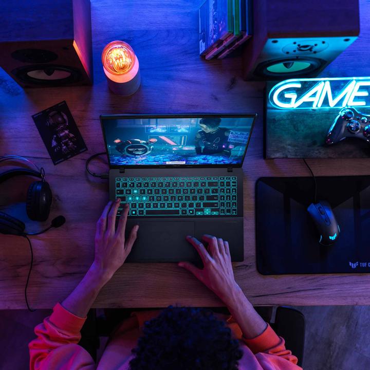 Produktbild ASUS V16 (16", 8000 GB, 64 GB, DE, Intel Core 7 240H)