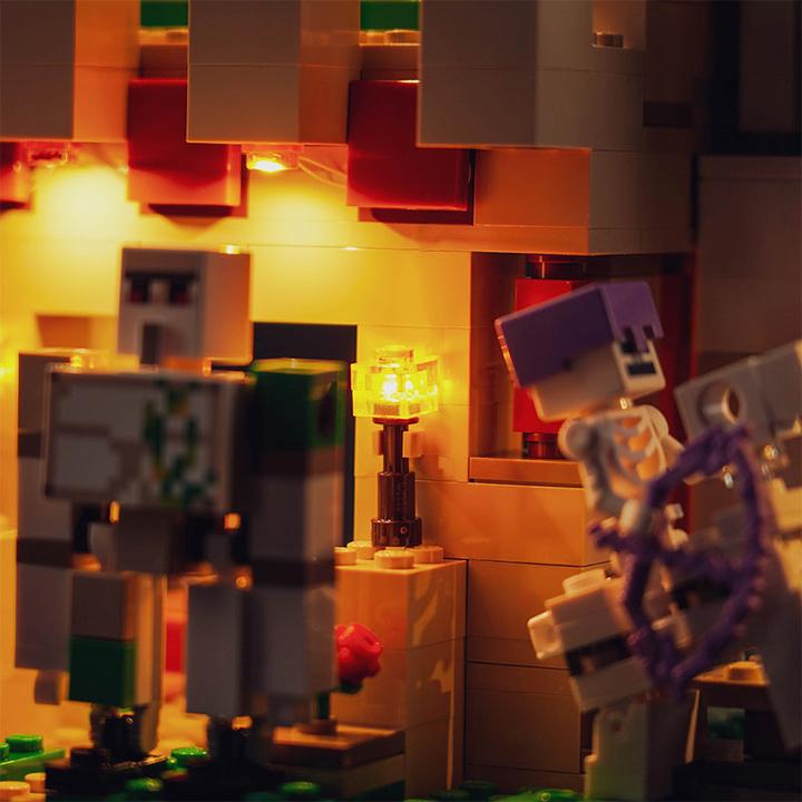 Produktbild BrickBling LED Licht Set für LEGO Die Eisengolem-Festung (21250)