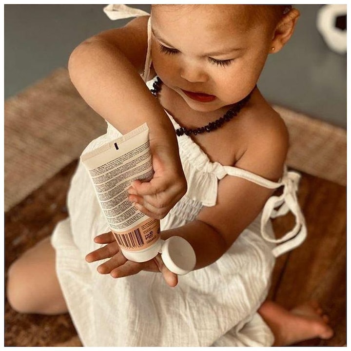 Immagine prodotto Naïf Crema solare per bambini e neonati SPF50 (Crema solare, SPF 50, 30 ml, 1 g)
