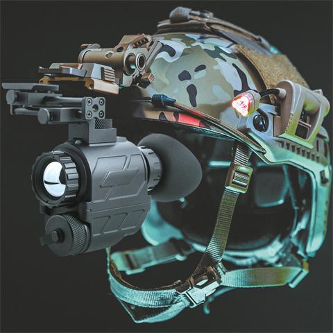 Image du produit AGM StingIR-384 Imageur thermique tactique avec montage sur casque