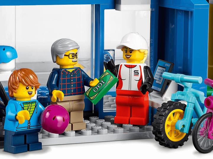 Image du produit LEGO City Rue commerçante avec magasins 60306 (60306, LEGO City)