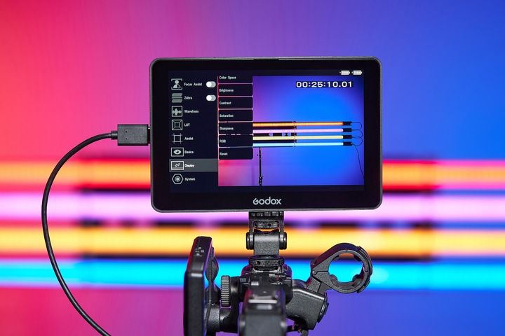Actual product image Godox GM7S (7", WUXGA)