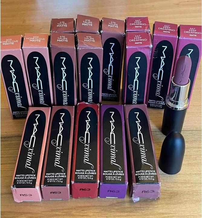 Produktbild MAC Cosmetics Macximal Silky Matte Lipstick Honeylove (Honeylove)
