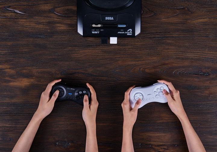 Produktbild 8bitdo M30 Megadrive controller (Sega Mega Drive)