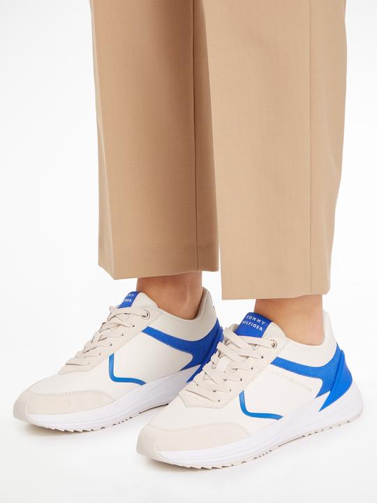Image du produit Tommy Hilfiger Runner With Heel Detail (38)
