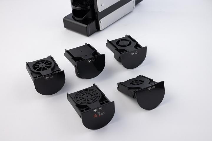 Actual product image Tornado TST-550-GS | 7-in-1 Multi-Capsule Coffee Machine (Lavazza Blue, NESCAFÉ Dolce Gusto, NESPRESSO Vertuo)