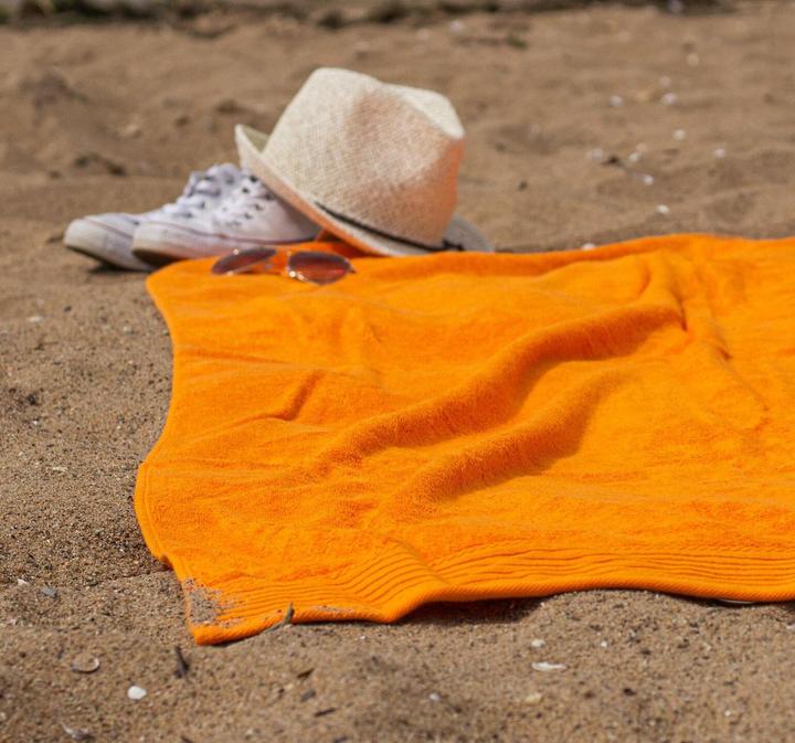 Produktbild The One Towelling® Classic Beach Towel (180 x 100 cm)