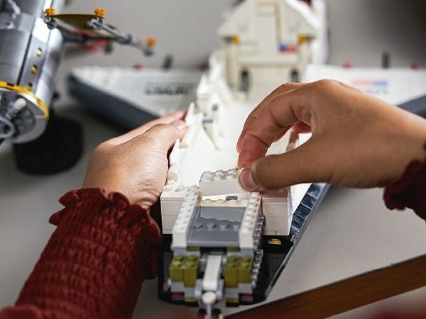Productafbeelding LEGO NASA Space Shuttle Discovery (10283, LEGO Zeldzame Sets)
