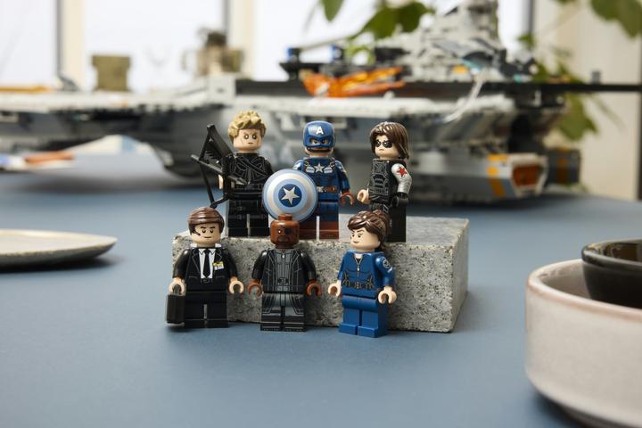 Produktbild LEGO Super Heroes S.H.I.E.L.D.-Helicarrier (76354, LEGO Marvel)