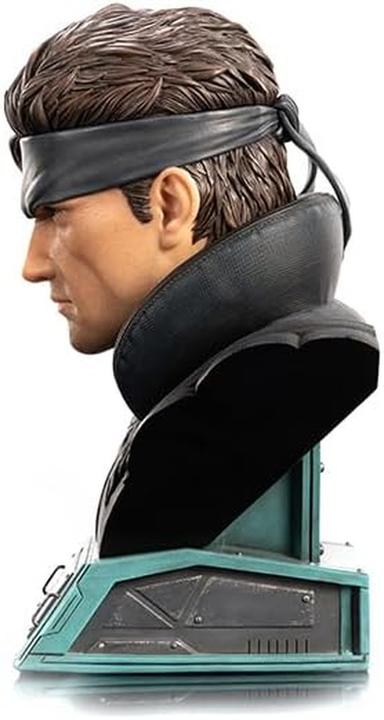 Actual product image First 4 Figures Metal Gear Solid buste Grand Scale Solid Snake 31 cm