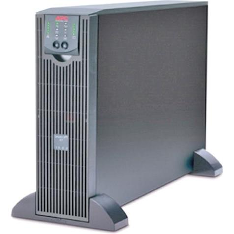 APC Smart-UPS RT 3000VA (3000 VA, 2100 W, Online-Doppelwandler USV), USV