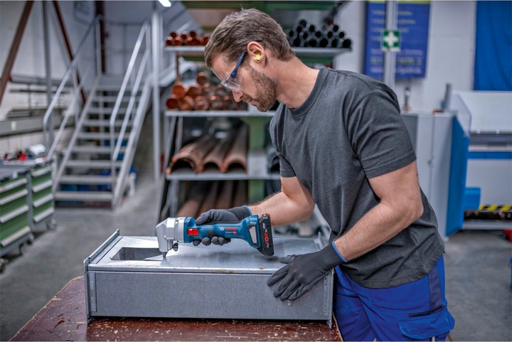 Actual product image Bosch Professional GNA 18V-16 E