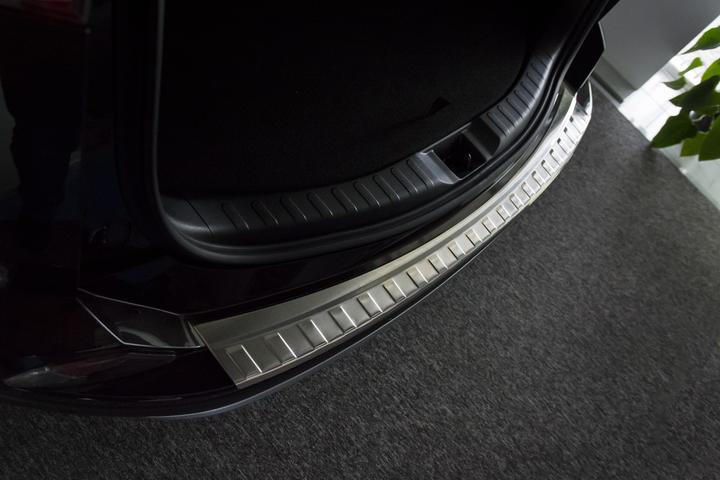 Produktbild Avisa Edelstahl Ladekantenschutz für TOYOTA RAV4 IV ab 02.2016 bis 2018 (Heck)